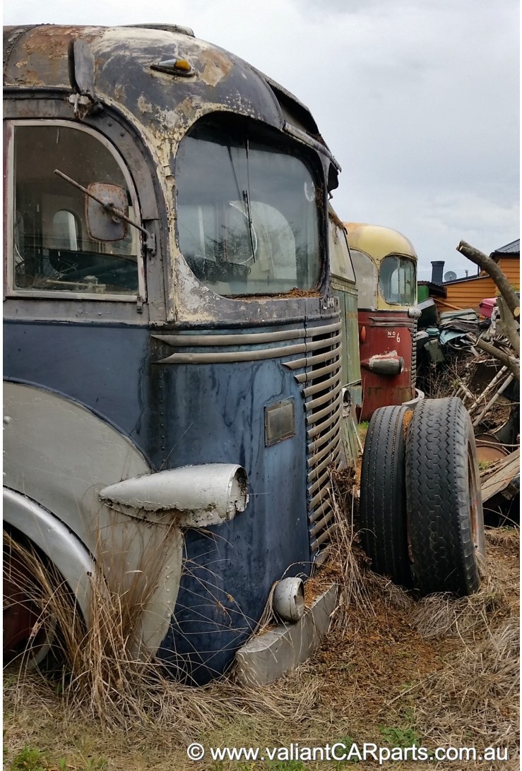 1940s_vintage_REO_Silver_crown_BUS-1 1940s_vintage_REO_Silver_crown_BUS-1