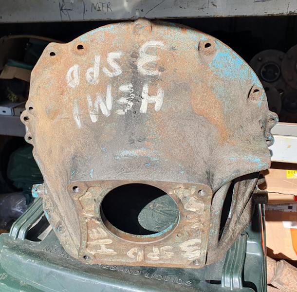 Chrysler_Valiant_Hemi_bellhousing_265_245_215