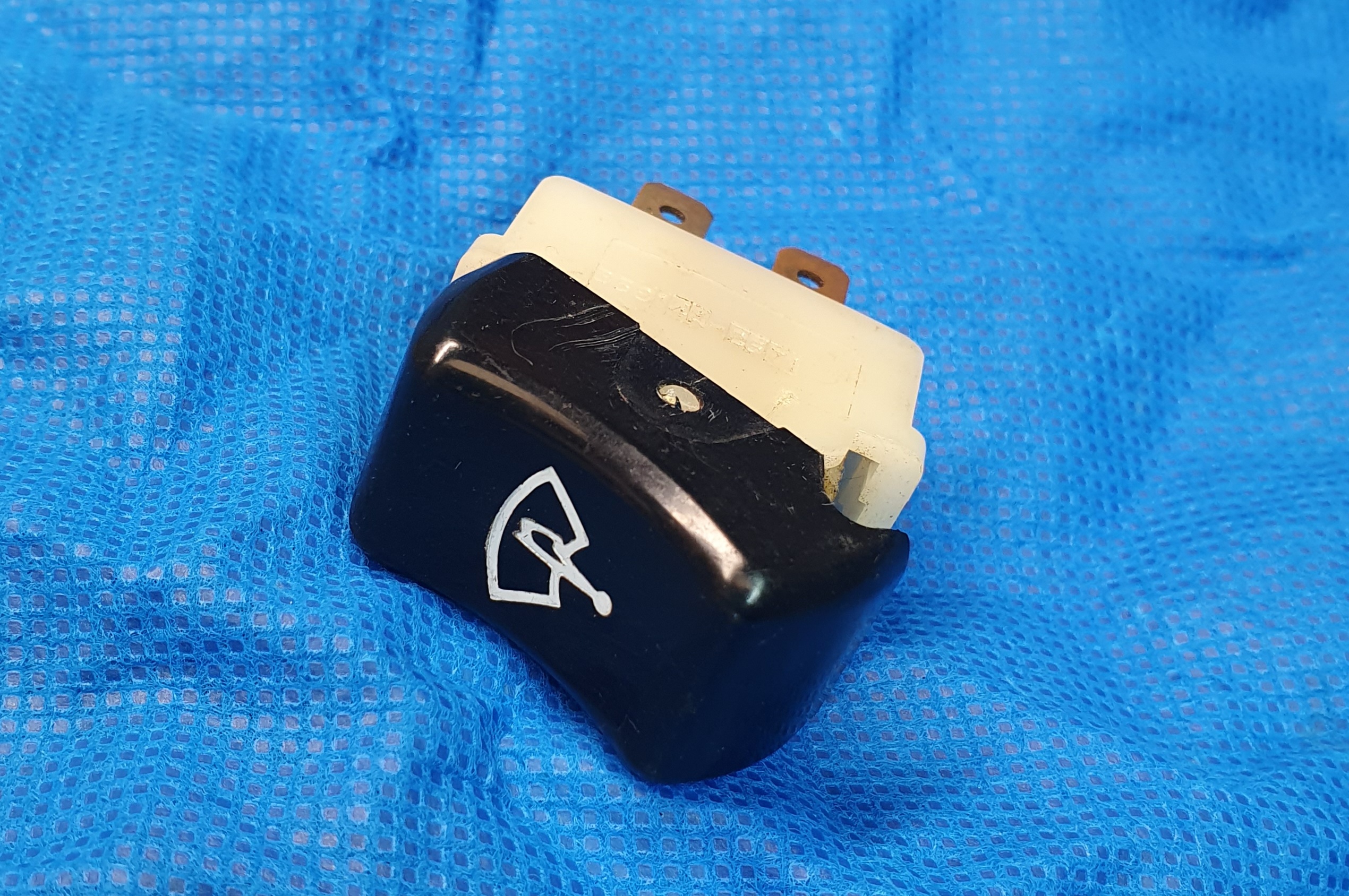 Hillman_Hunter_GT-660_Wiper_WASHER_switch_toggle_genuine_NOS-1