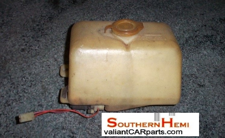 VF_VG_VH_VJ_VK_CL_Chrysler_Valiant_windscreen_WIPER_WASHER_BOTTLE_pump_motor
