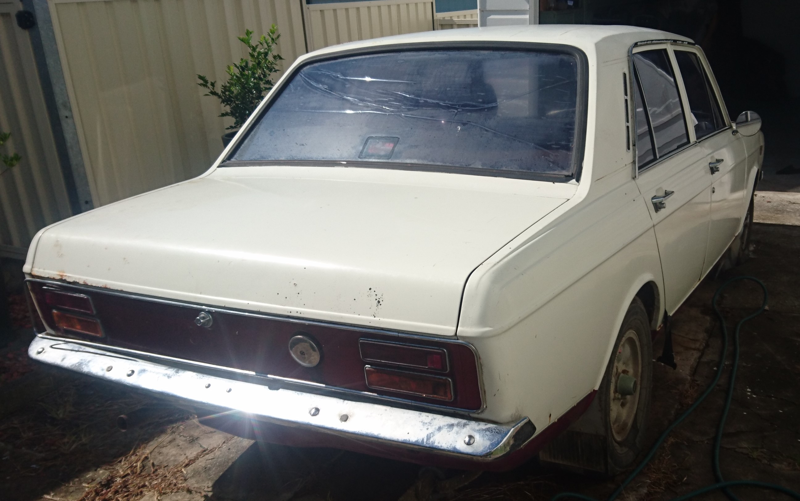 White_Chrysler_Valiant_HE_660_GT_Hillman_Hunter_car_for_sale_Australia(4)