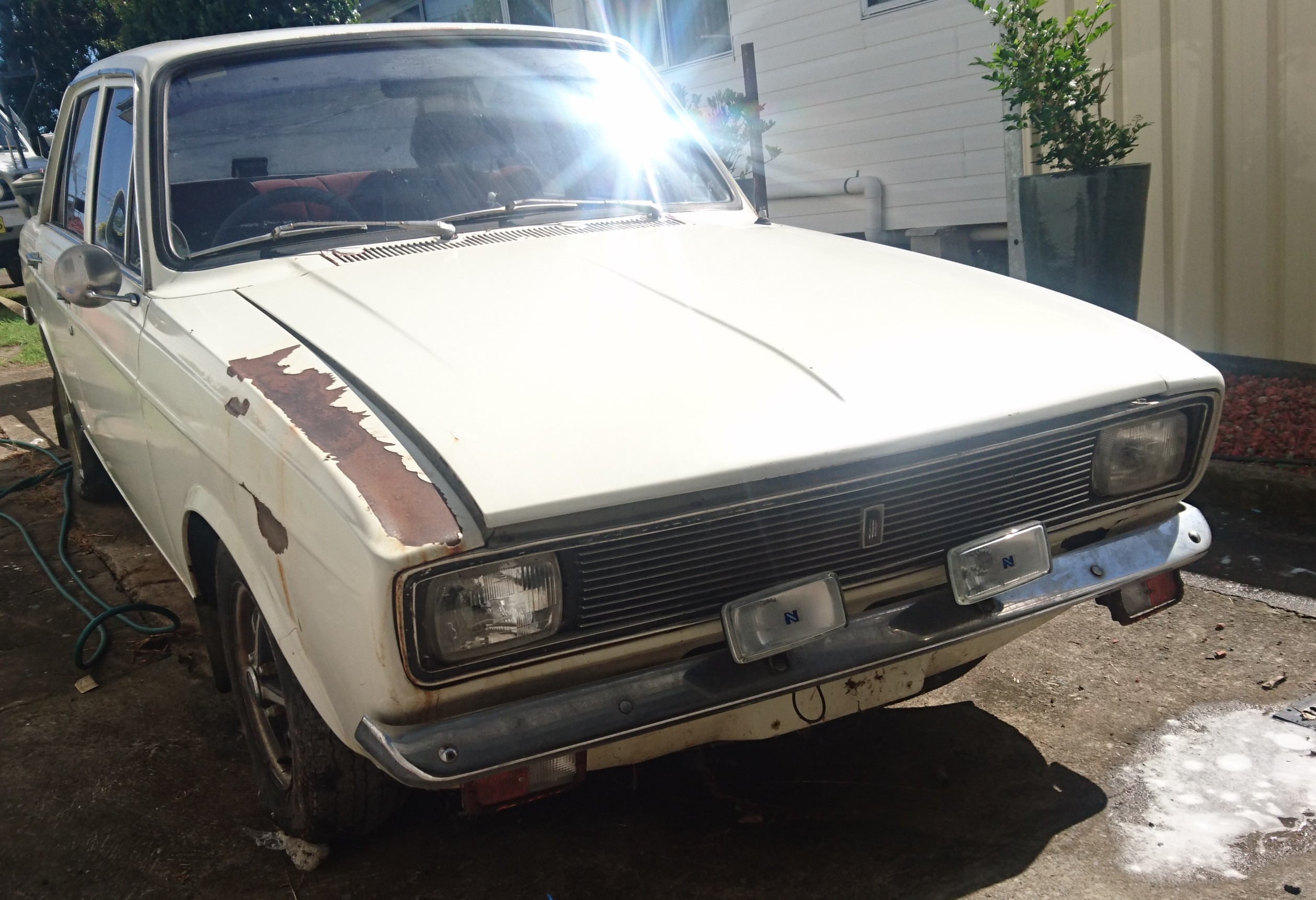 White_Chrysler_Valiant_HE_660_GT_Hillman_Hunter_car_for_sale_Australia(5)